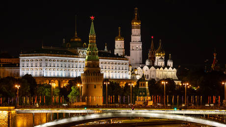 Kremlin reacts to Orban&rsquo;s defeat in Hungarian election