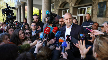 Victory looks certain for EU-skeptic Radev in critical Bulgarian election (PHOTOS, VIDEOS)