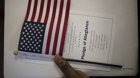US denying green cards over ‘anti-Semitic’ claims – NYT