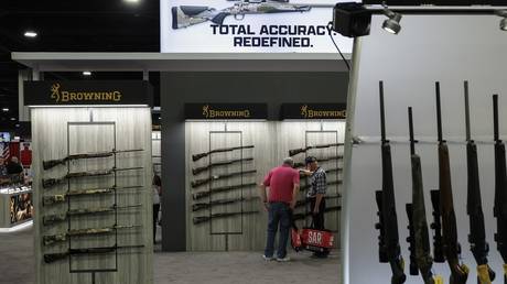 Beijing blacklists EU firms over Taiwan weapons links