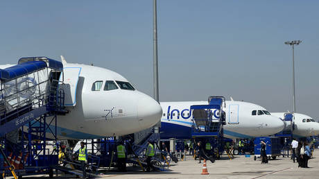 Indian airlines seek government help on jet fuel prices