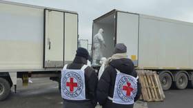 Russia and Ukraine repatriate remains of fallen soldiers (VIDEO)