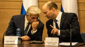 Former Israeli PMs unite against Netanyahu