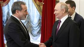Iranian foreign minister meets with Putin in Russia