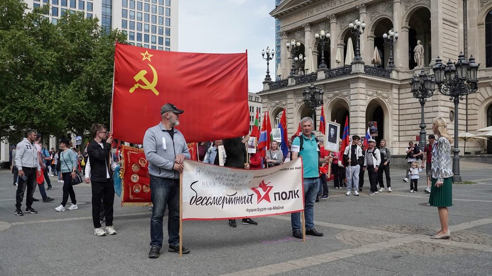 German ban on Soviet WWII symbols is ‘discrimination’ – former MEP (VIDEO)