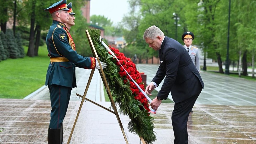 Germany’s Merz threatens Slovak PM over Victory Day trip to Moscow