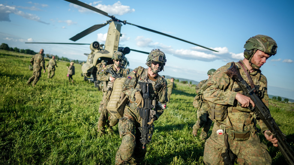 Spain wants an EU army: What would it mean?