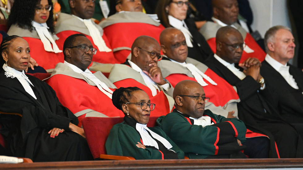 South African president appoints new judges