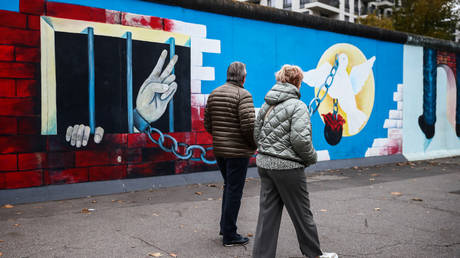 West building new Iron Curtain &ndash; senior Russian diplomat