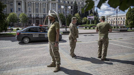 Ukrainian draft enforcers open fire at Roma residents - media