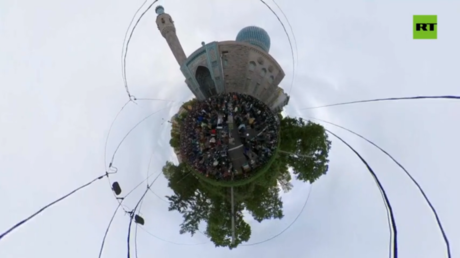 Russian Muslims celebrate Eid al-Adha (VIDEOS)