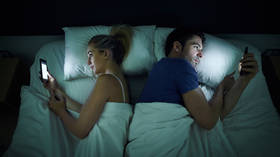 Gobal birth rates plunged after smartphones – FT