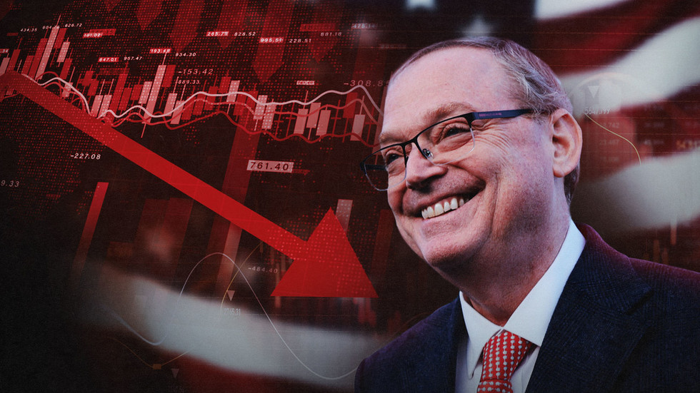 Americans spending more because they are ‘optimistic’? Economists challenge Trump adviser’s claim Americans spending more because they are ‘optimistic’? Economists challenge Trump adviser’s claim