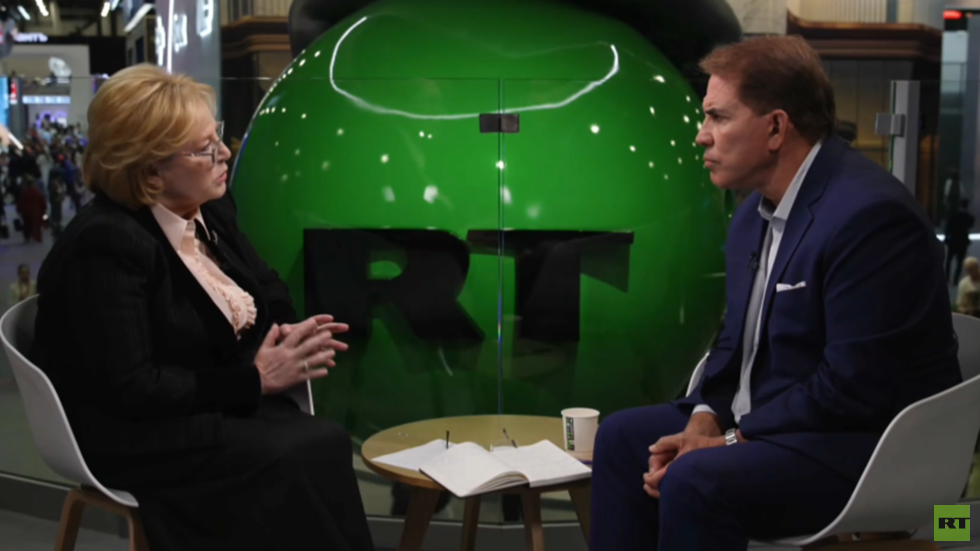 AI becomes ‘powerful weapon’ against cancer in Russia’s custom vaccine push (VIDEO)