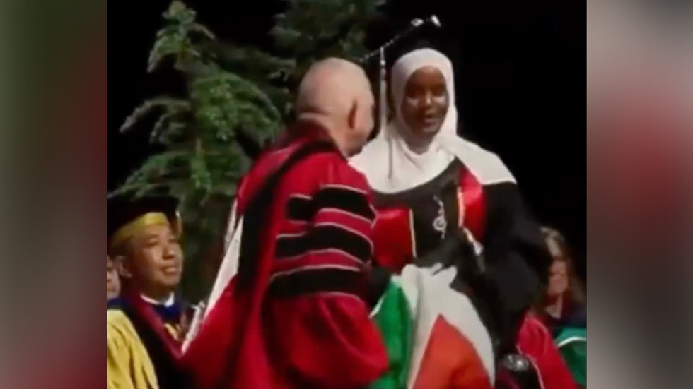 Palestinian flag row at US graduation sparks outcry