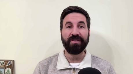 US journalist asks Putin for Russian citizenship