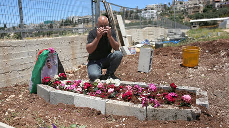 Palestinian family mourns son killed crossing into Israel to find work (RT Reports)