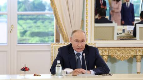Putin unveils &lsquo;military secret&rsquo; about Oreshnik: Key takeaways from Q&A