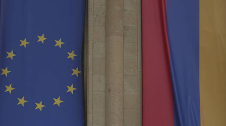 Armenia could face deep crisis over EU push – expert