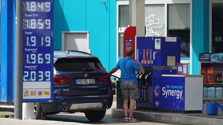 European drivers cutting down on fuel amid Iran wa