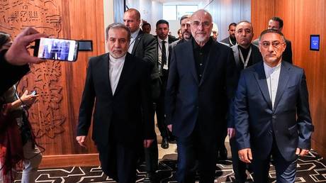 The Iranian delegation led by Parliament Speaker Mohammad Baqer Ghalibaf arrives in Obbuergen, Switzerland, June 21, 2026.