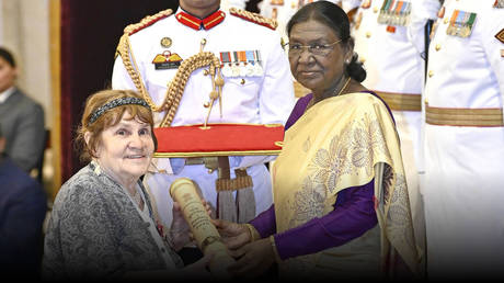 India honors Russian scholar