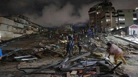Twin powerful earthquakes hit Venezuela (VIDEOS)