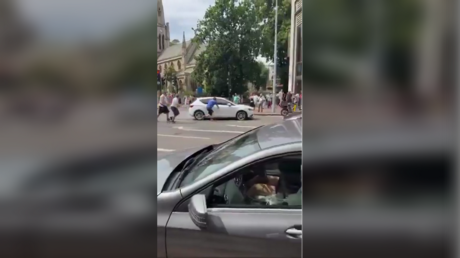 Somalian migrant detained after car ploughs into people in London (VIDEO)