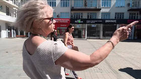 Russians react to being addressed in Ukrainian (VIDEO)