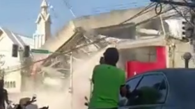 Buildings collapse after powerful quake and tsunami warning in Philippines (VIDEOS)