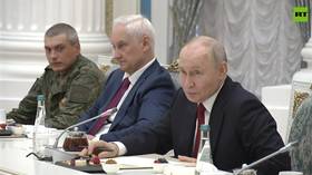 LATEST: Putin meets with Russia-Ukraine conflict servicemen