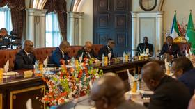 Entire government of African state quits