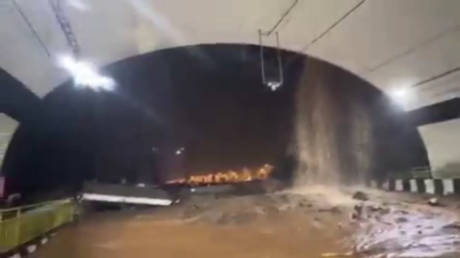 Monsoon rains maroon India&rsquo;s financial capital (VIDEO)