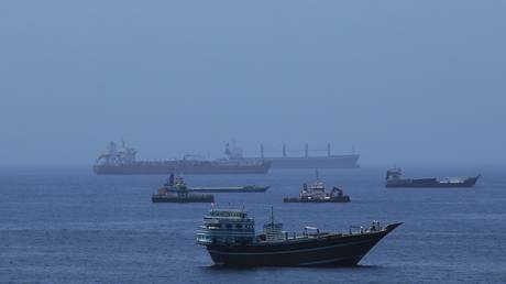 Why Iran Threatening to Close the Strait of Hormuz Changes Everything for Global Markets