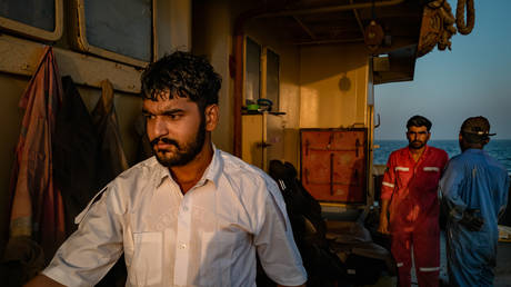 New Delhi asks ship owners not to send Indian sailors to Hormuz