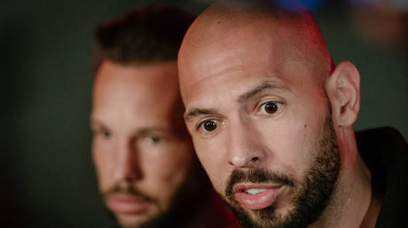 Tate brothers fight UK extradition in US court