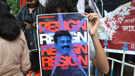 India&rsquo;s education minister resigns after weeks of protests