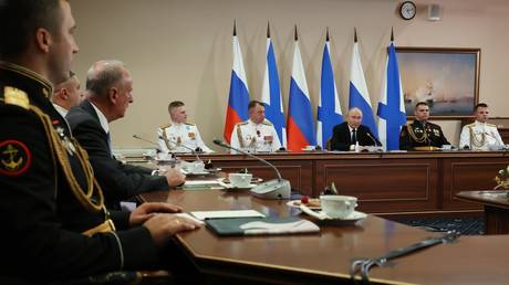 Hostile actions against Russian merchant fleet must be fought like &lsquo;piracy&rsquo; &ndash; Putin