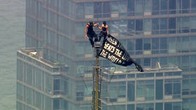 Russian couple gets engaged on top of Empire State Building (VIDEOS)