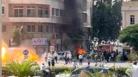 Bombs rock Damascus during Macron visit (VIDEO)