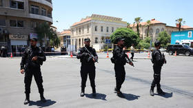 Bombs rock Damascus during Macron visit (VIDEO)