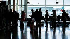 Canada bars foreign travelers over Ebola outbreak