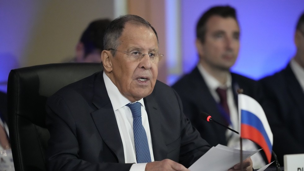 Lavrov reveals what brought CIA chief and Vatican envoy to Moscow