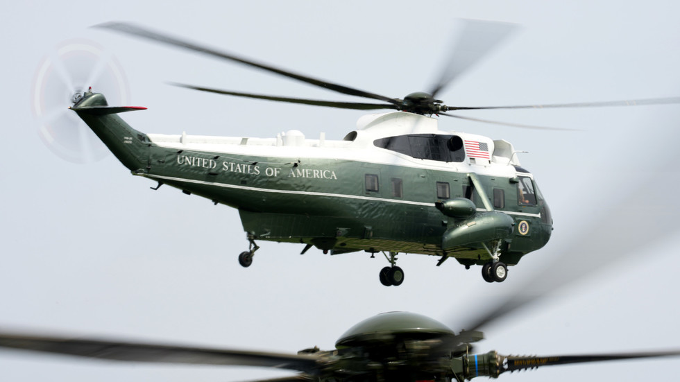 White House construction partly to blame for Trump helicopter’s near-miss with jet – report