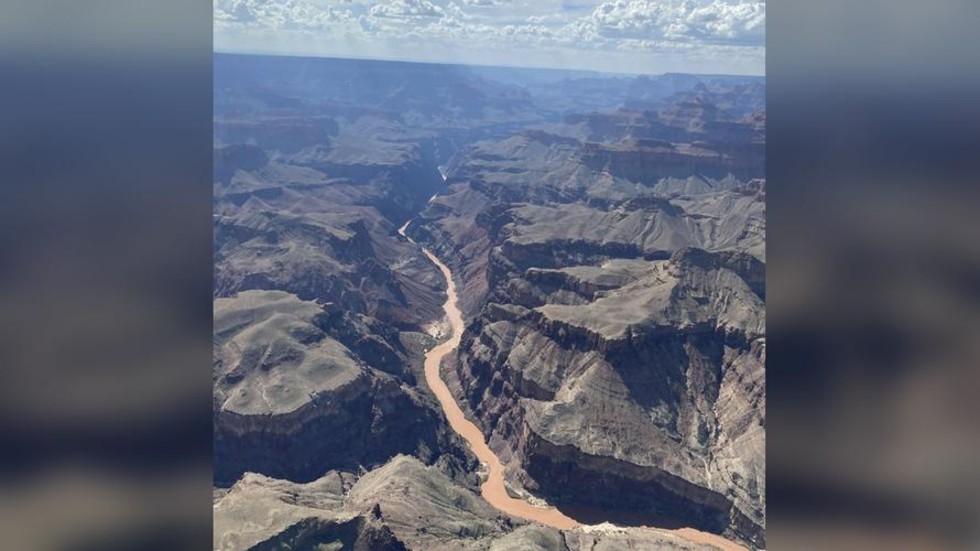 One dead, many feared missing after Grand Canyon flash flood (VIDEOS)