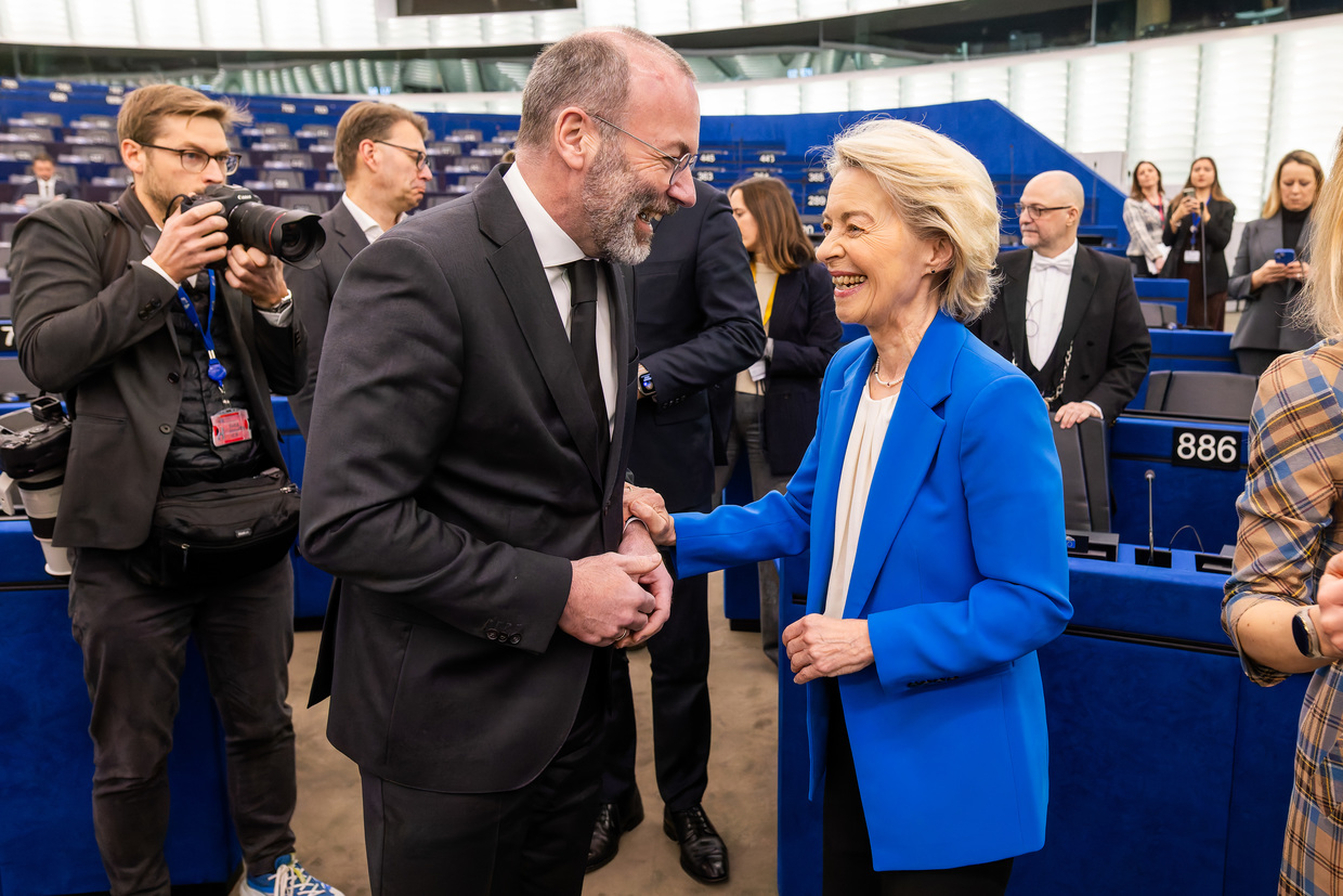 EPP leader Manfred Weber and European Commission President Ursula von der Leyen speak ahead of a plenary session of the European Parliament in Strasbourg, France, January 21, 2026