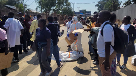 Unpaid health workers desert Ebola facilities in DR Congo