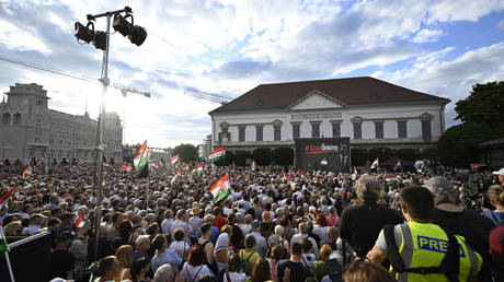 Hungary’s prosecutor general finds seizure of opposition servers unlawful