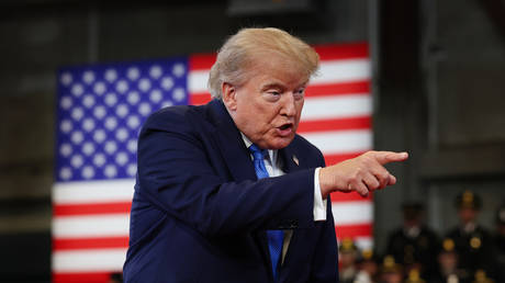 Trump threatens to ‘bomb the sh*t out of’ Oman