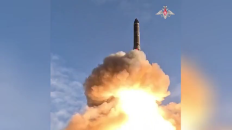 Russia test-fires intercontinental ballistic missile (VIDEO)